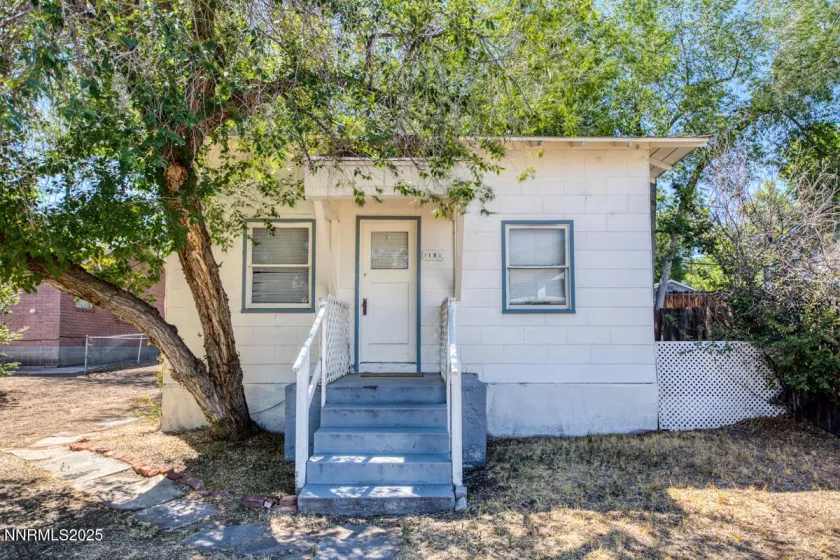 1151 Seminary Ave