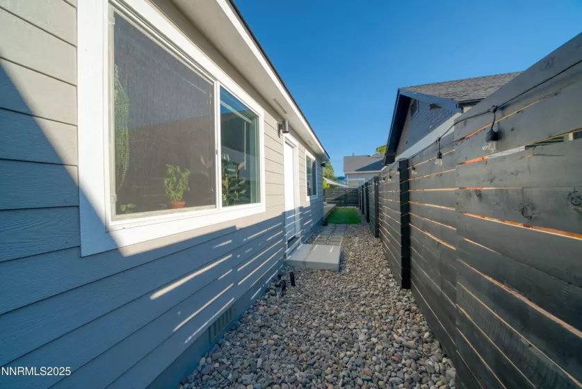 536 Sinclair, Reno, Nevada 89501, 2 Bedrooms Bedrooms, ,3 BathroomsBathrooms,Residential,Residential,Sinclair,250054509