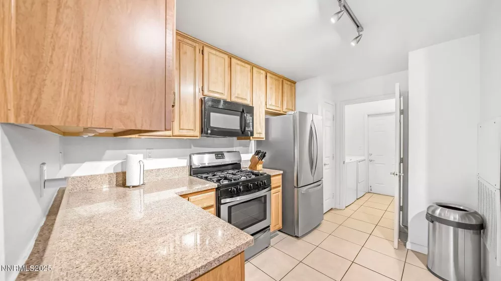 900 Meadows, Reno, Nevada 89521, 2 Bedrooms Bedrooms, ,2 BathroomsBathrooms,Residential,Residential,Meadows,250054510