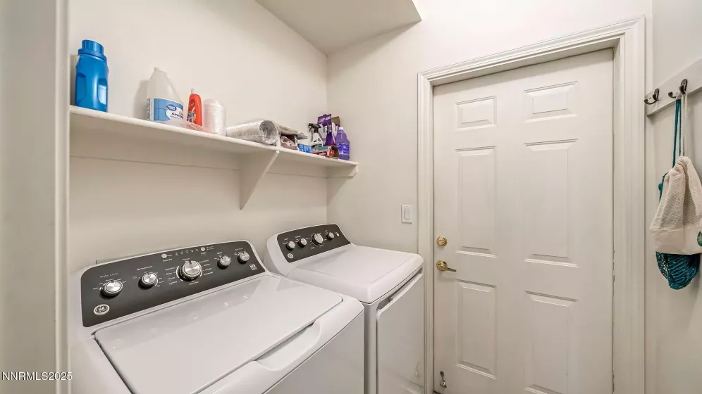900 Meadows, Reno, Nevada 89521, 2 Bedrooms Bedrooms, ,2 BathroomsBathrooms,Residential,Residential,Meadows,250054510
