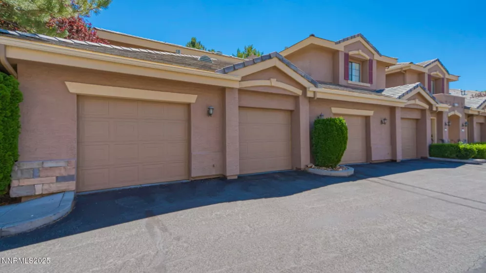 900 Meadows, Reno, Nevada 89521, 2 Bedrooms Bedrooms, ,2 BathroomsBathrooms,Residential,Residential,Meadows,250054510