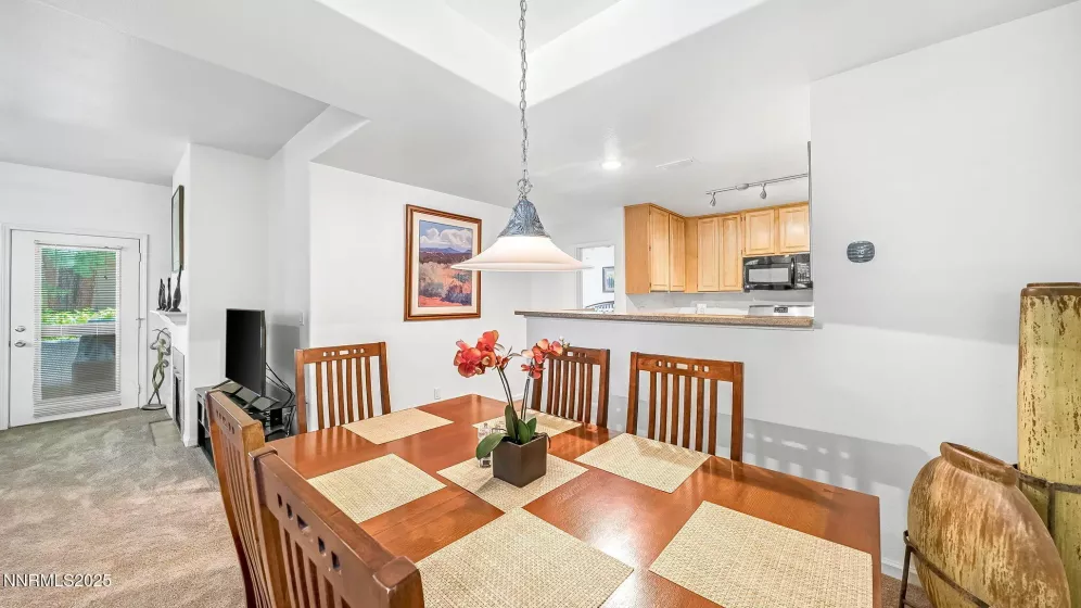 900 Meadows, Reno, Nevada 89521, 2 Bedrooms Bedrooms, ,2 BathroomsBathrooms,Residential,Residential,Meadows,250054510