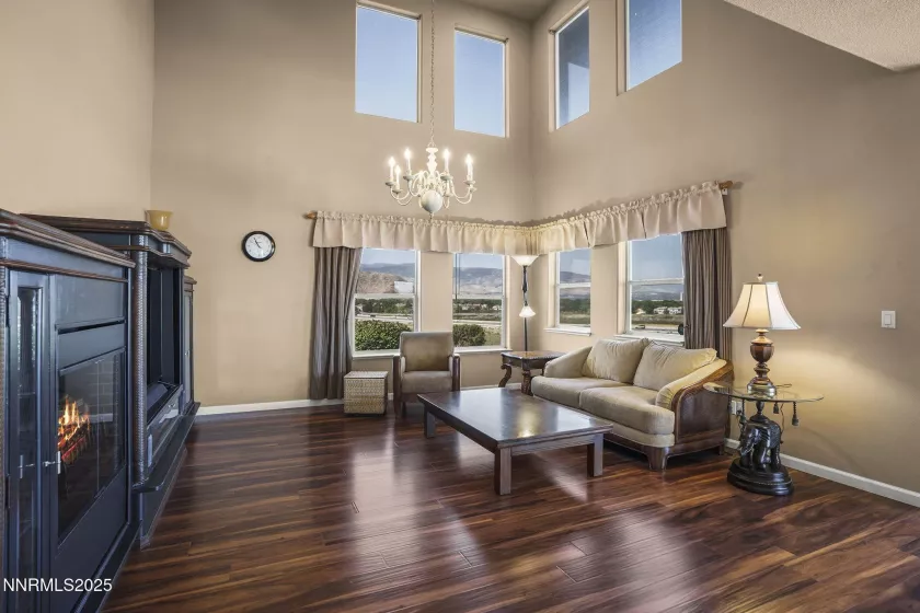 5329 Mira Loma, Reno, Nevada 89502, 4 Bedrooms Bedrooms, ,4 BathroomsBathrooms,Residential,Residential,Mira Loma,250054522