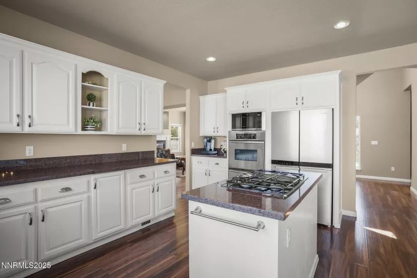 5329 Mira Loma, Reno, Nevada 89502, 4 Bedrooms Bedrooms, ,4 BathroomsBathrooms,Residential,Residential,Mira Loma,250054522