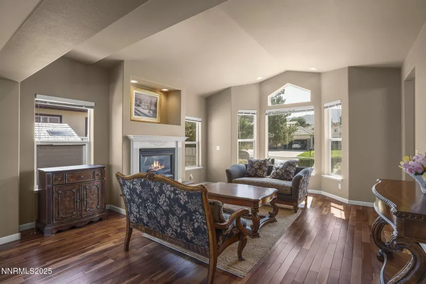 5329 Mira Loma, Reno, Nevada 89502, 4 Bedrooms Bedrooms, ,4 BathroomsBathrooms,Residential,Residential,Mira Loma,250054522