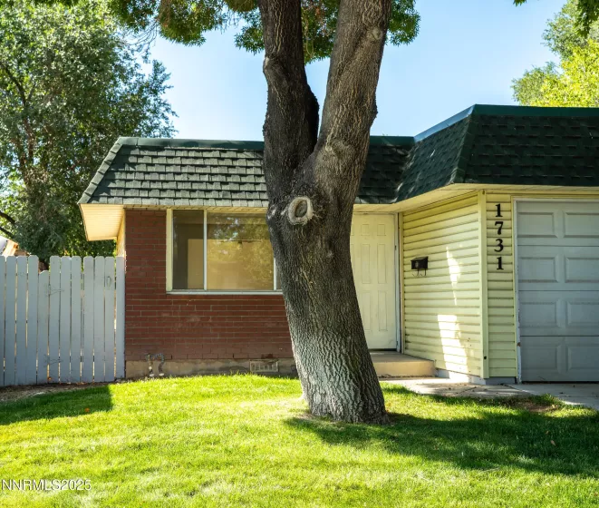 1731 Gault, Sparks, Nevada 89431, 3 Bedrooms Bedrooms, ,2 BathroomsBathrooms,Residential,Residential,Gault,250054521