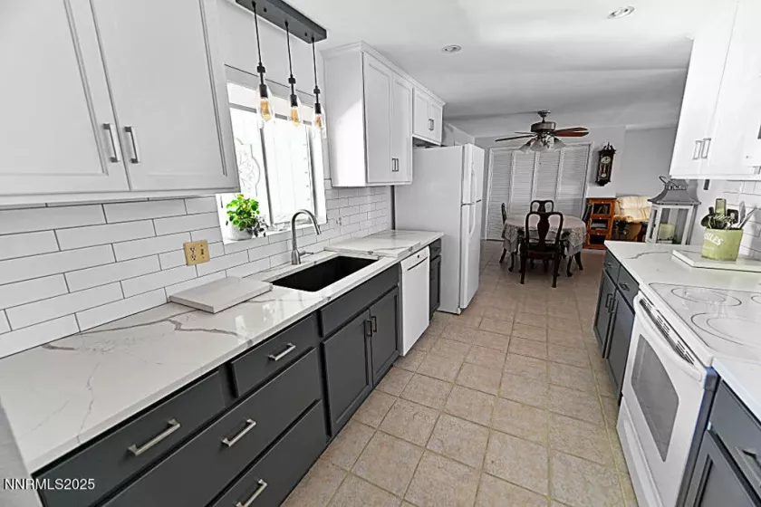 1517 Appaloosa, Carson City, Nevada 89701, 3 Bedrooms Bedrooms, ,2 BathroomsBathrooms,Residential,Residential,Appaloosa,250054524
