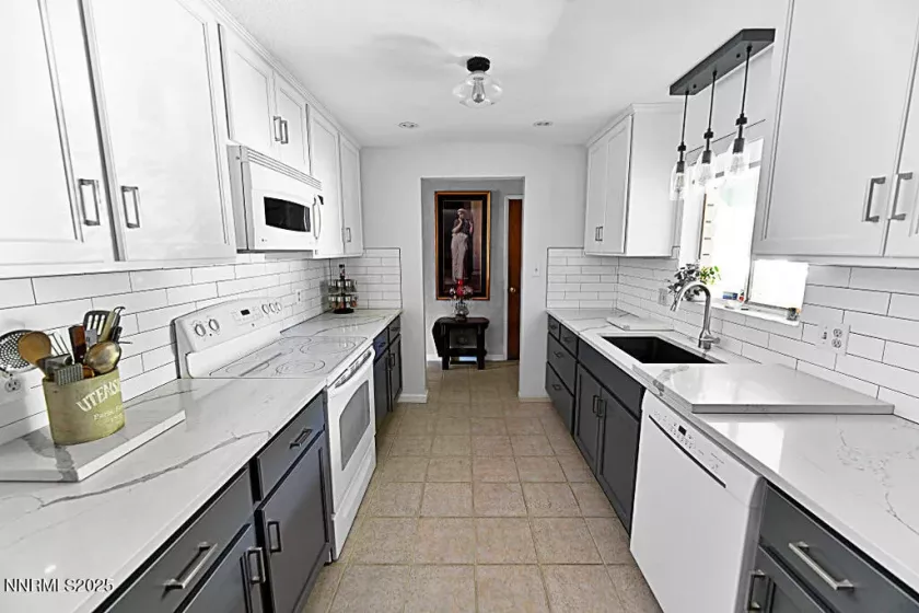 1517 Appaloosa, Carson City, Nevada 89701, 3 Bedrooms Bedrooms, ,2 BathroomsBathrooms,Residential,Residential,Appaloosa,250054524