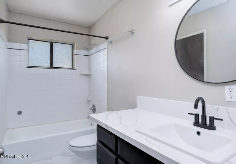 160 Broadway, Fallon, Nevada 89406, 3 Bedrooms Bedrooms, ,1 BathroomBathrooms,Residential,Residential,Broadway,250054527
