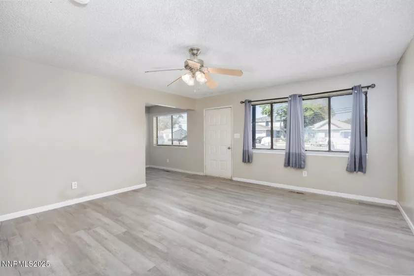 160 Broadway, Fallon, Nevada 89406, 3 Bedrooms Bedrooms, ,1 BathroomBathrooms,Residential,Residential,Broadway,250054527