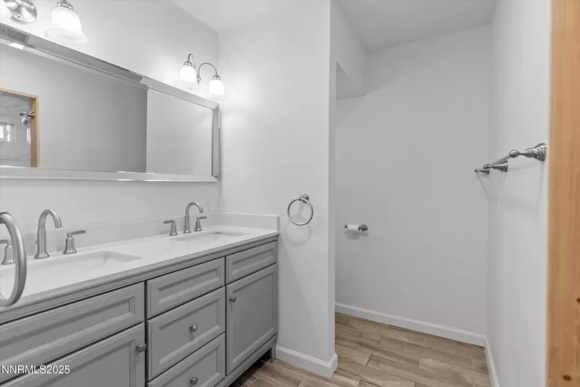 3165 Hidden Valley, Reno, Nevada 89502, 4 Bedrooms Bedrooms, ,3 BathroomsBathrooms,Residential,Residential,Hidden Valley,250054529