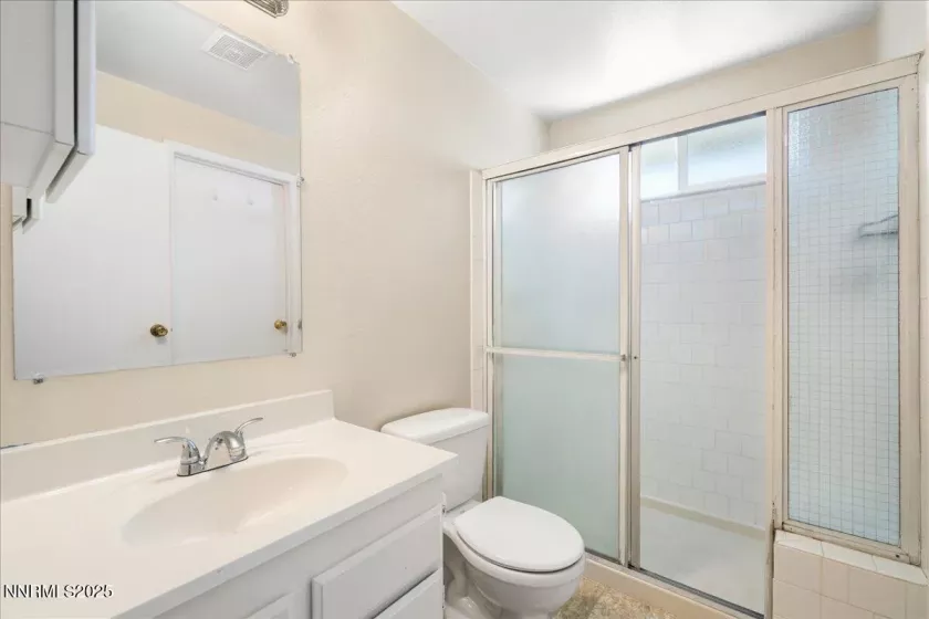 1990 Prior, Reno, Nevada 89503, 3 Bedrooms Bedrooms, ,2 BathroomsBathrooms,Residential,Residential,Prior,250054533