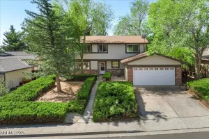 1990 Prior, Reno, Nevada 89503, 3 Bedrooms Bedrooms, ,2 BathroomsBathrooms,Residential,Residential,Prior,250054533