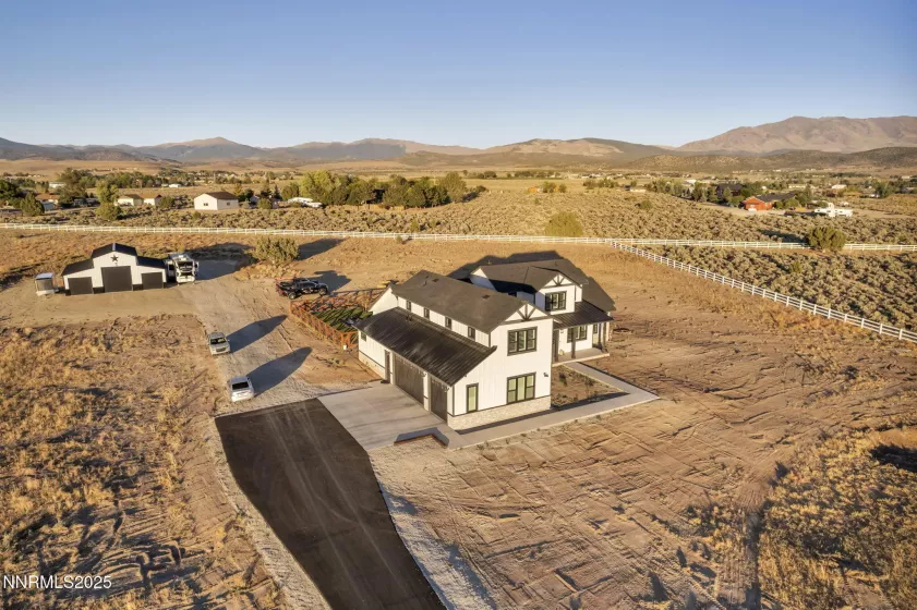 1409 Hunters Point, Gardnerville, Nevada 89410, 4 Bedrooms Bedrooms, ,5 BathroomsBathrooms,Residential,Residential,Hunters Point,250054534