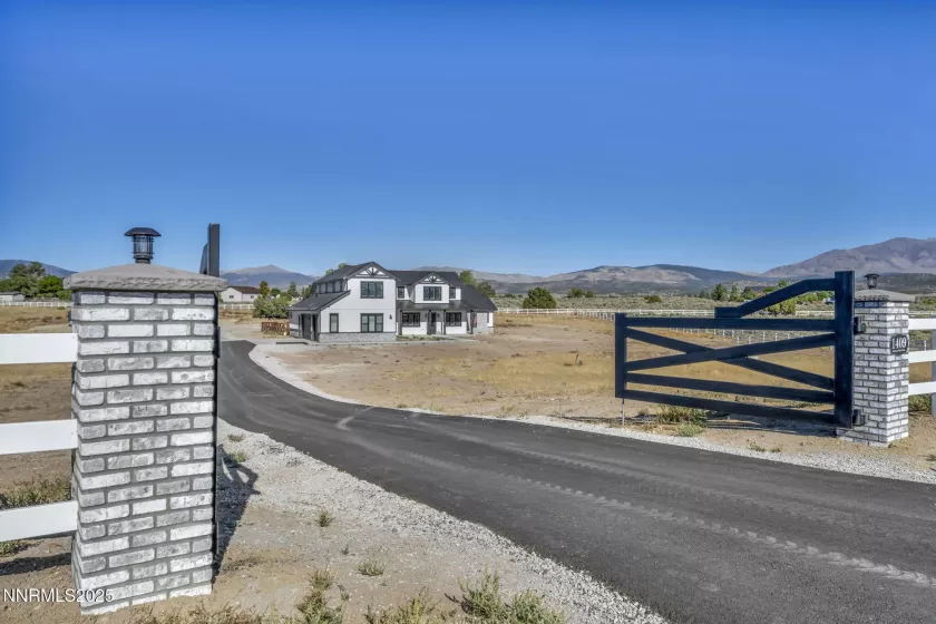 1409 Hunters Point, Gardnerville, Nevada 89410, 4 Bedrooms Bedrooms, ,5 BathroomsBathrooms,Residential,Residential,Hunters Point,250054534