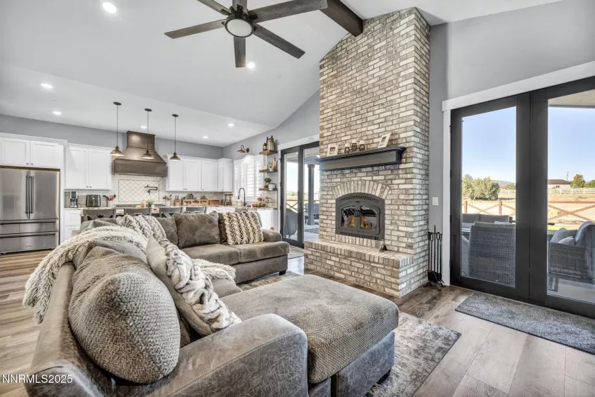 1409 Hunters Point, Gardnerville, Nevada 89410, 4 Bedrooms Bedrooms, ,5 BathroomsBathrooms,Residential,Residential,Hunters Point,250054534