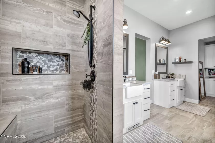1409 Hunters Point, Gardnerville, Nevada 89410, 4 Bedrooms Bedrooms, ,5 BathroomsBathrooms,Residential,Residential,Hunters Point,250054534