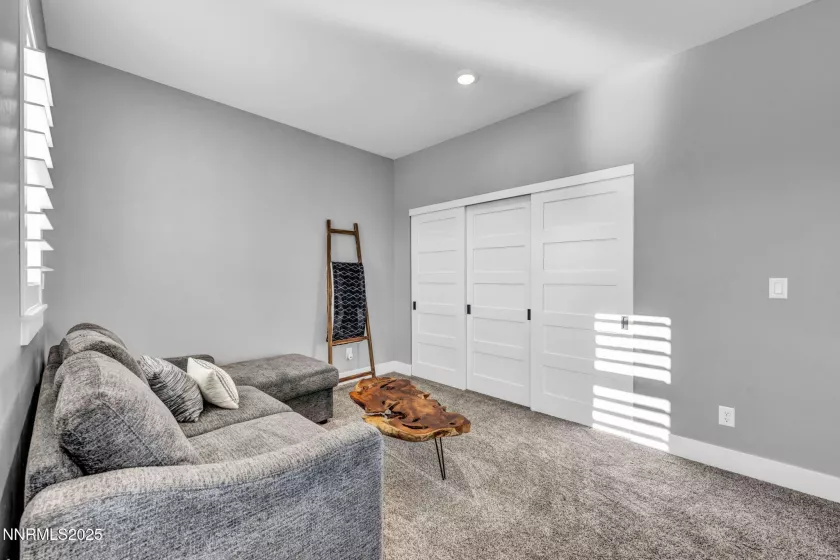 1409 Hunters Point, Gardnerville, Nevada 89410, 4 Bedrooms Bedrooms, ,5 BathroomsBathrooms,Residential,Residential,Hunters Point,250054534