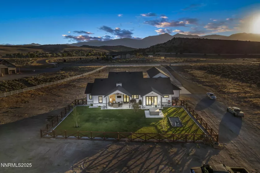 1409 Hunters Point, Gardnerville, Nevada 89410, 4 Bedrooms Bedrooms, ,5 BathroomsBathrooms,Residential,Residential,Hunters Point,250054534