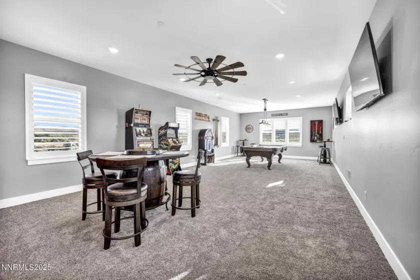 1409 Hunters Point, Gardnerville, Nevada 89410, 4 Bedrooms Bedrooms, ,5 BathroomsBathrooms,Residential,Residential,Hunters Point,250054534