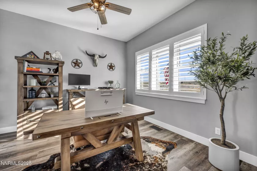 1409 Hunters Point, Gardnerville, Nevada 89410, 4 Bedrooms Bedrooms, ,5 BathroomsBathrooms,Residential,Residential,Hunters Point,250054534