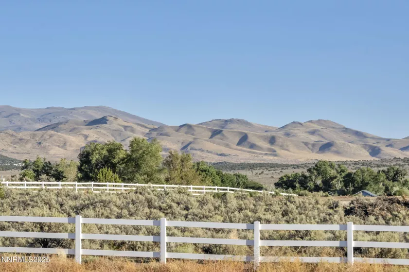 1409 Hunters Point, Gardnerville, Nevada 89410, 4 Bedrooms Bedrooms, ,5 BathroomsBathrooms,Residential,Residential,Hunters Point,250054534