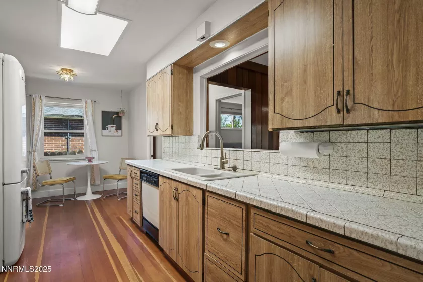 2330 Sunrise, Reno, Nevada 89509, 3 Bedrooms Bedrooms, ,2 BathroomsBathrooms,Residential,Residential,Sunrise,250054536