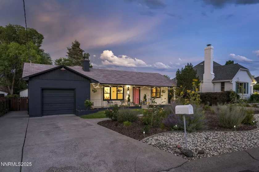 2330 Sunrise, Reno, Nevada 89509, 3 Bedrooms Bedrooms, ,2 BathroomsBathrooms,Residential,Residential,Sunrise,250054536