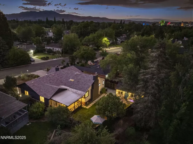 2330 Sunrise, Reno, Nevada 89509, 3 Bedrooms Bedrooms, ,2 BathroomsBathrooms,Residential,Residential,Sunrise,250054536