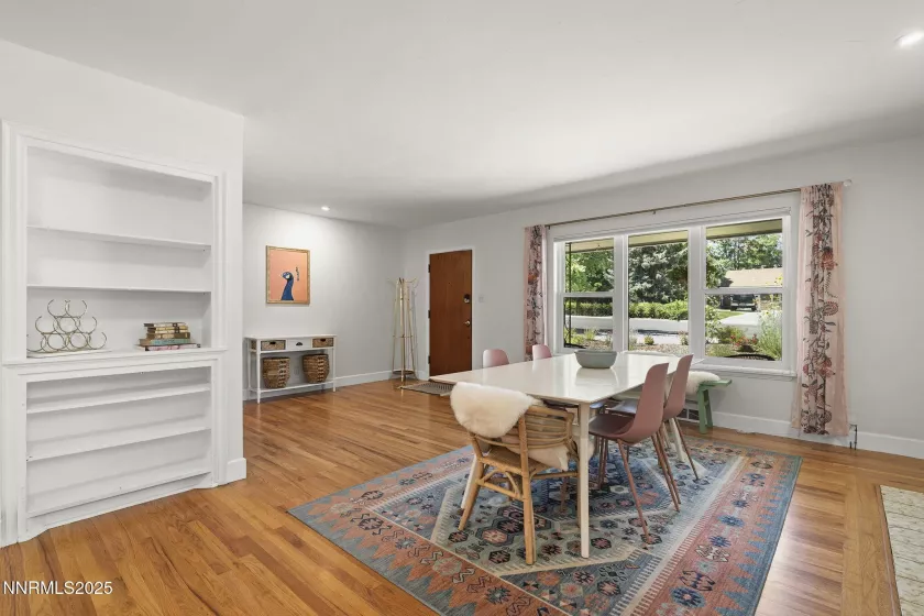 2330 Sunrise, Reno, Nevada 89509, 3 Bedrooms Bedrooms, ,2 BathroomsBathrooms,Residential,Residential,Sunrise,250054536