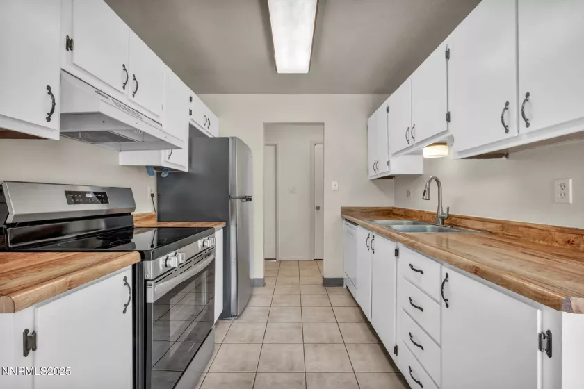3921 Clear Acre, Reno, Nevada 89512, 2 Bedrooms Bedrooms, ,1 BathroomBathrooms,Residential,Residential,Clear Acre,250054537