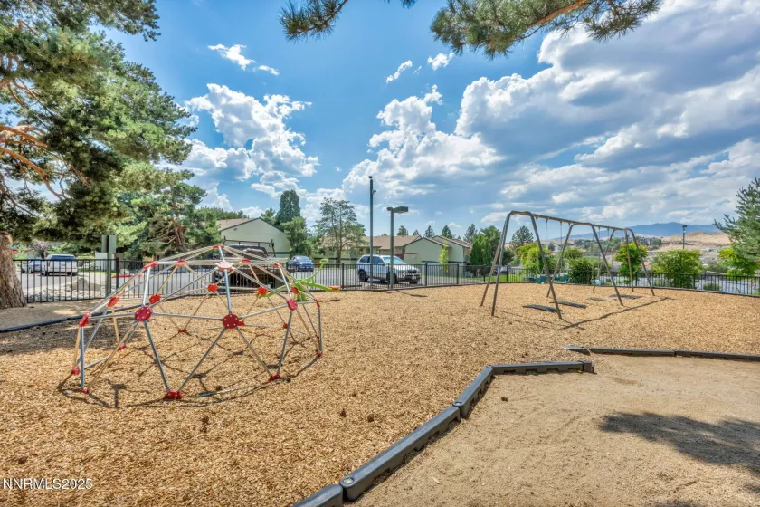 3921 Clear Acre, Reno, Nevada 89512, 2 Bedrooms Bedrooms, ,1 BathroomBathrooms,Residential,Residential,Clear Acre,250054537