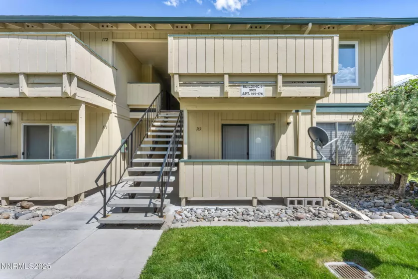 3921 Clear Acre, Reno, Nevada 89512, 2 Bedrooms Bedrooms, ,1 BathroomBathrooms,Residential,Residential,Clear Acre,250054537