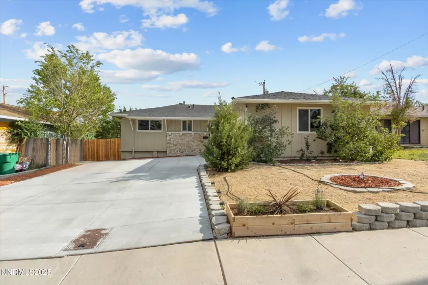 3050 Accacia, Reno, Nevada 89503, 3 Bedrooms Bedrooms, ,2 BathroomsBathrooms,Residential,Residential,Accacia,250054538