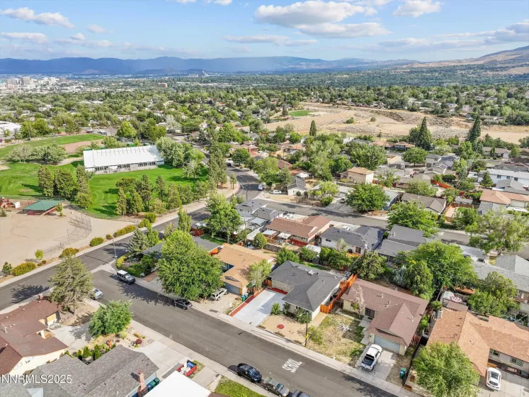 3050 Accacia, Reno, Nevada 89503, 3 Bedrooms Bedrooms, ,2 BathroomsBathrooms,Residential,Residential,Accacia,250054538