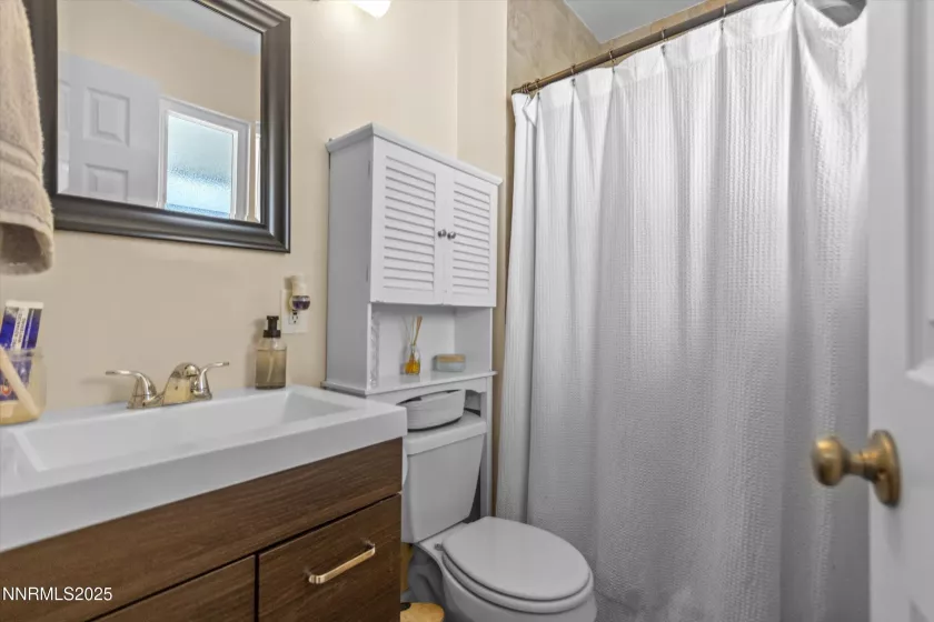3050 Accacia, Reno, Nevada 89503, 3 Bedrooms Bedrooms, ,2 BathroomsBathrooms,Residential,Residential,Accacia,250054538