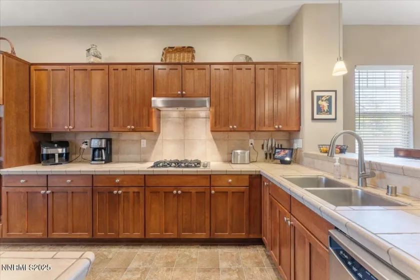 1136 Rancho Mirage, Sparks, Nevada 89436, 4 Bedrooms Bedrooms, ,3 BathroomsBathrooms,Residential,Residential,Rancho Mirage,250054544