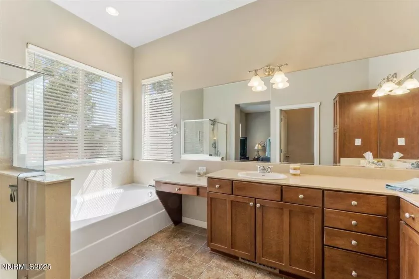 1136 Rancho Mirage, Sparks, Nevada 89436, 4 Bedrooms Bedrooms, ,3 BathroomsBathrooms,Residential,Residential,Rancho Mirage,250054544