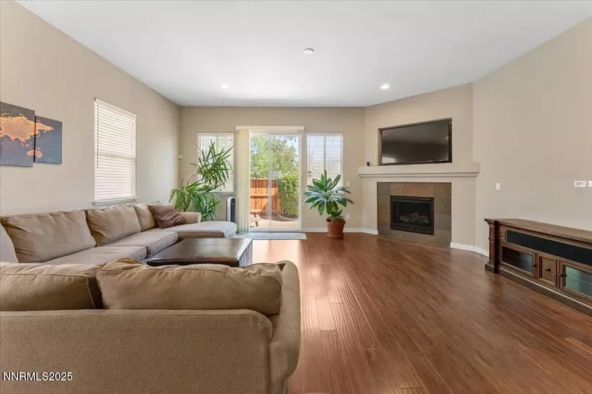 1136 Rancho Mirage, Sparks, Nevada 89436, 4 Bedrooms Bedrooms, ,3 BathroomsBathrooms,Residential,Residential,Rancho Mirage,250054544