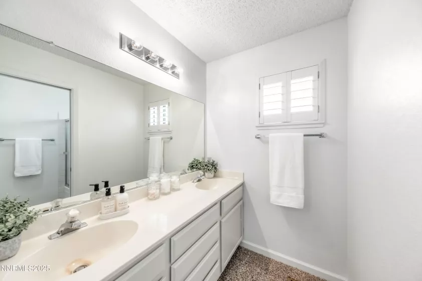 5982 Royal Vista, Reno, Nevada 89523, 3 Bedrooms Bedrooms, ,2 BathroomsBathrooms,Residential,Residential,Royal Vista,250054545