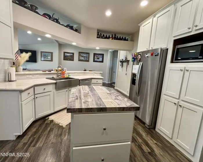 200 Misty, Winnemucca, Nevada 89445, 4 Bedrooms Bedrooms, ,3 BathroomsBathrooms,Residential,Residential,Misty,250054548
