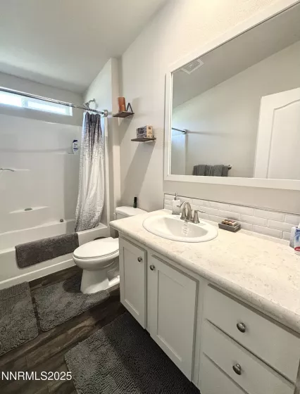 200 Misty, Winnemucca, Nevada 89445, 4 Bedrooms Bedrooms, ,3 BathroomsBathrooms,Residential,Residential,Misty,250054548