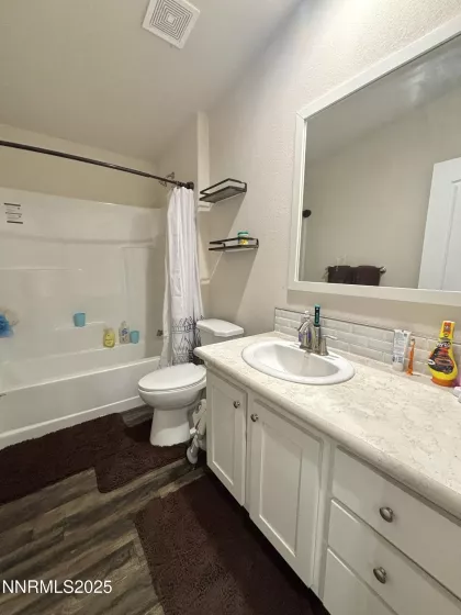 200 Misty, Winnemucca, Nevada 89445, 4 Bedrooms Bedrooms, ,3 BathroomsBathrooms,Residential,Residential,Misty,250054548