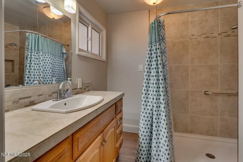 360 Lincoln, Sparks, Nevada 89431, 3 Bedrooms Bedrooms, ,2 BathroomsBathrooms,Residential,Residential,Lincoln,250054550
