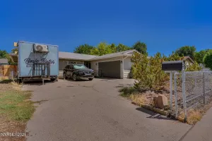 360 Lincoln, Sparks, Nevada 89431, 3 Bedrooms Bedrooms, ,2 BathroomsBathrooms,Residential,Residential,Lincoln,250054550