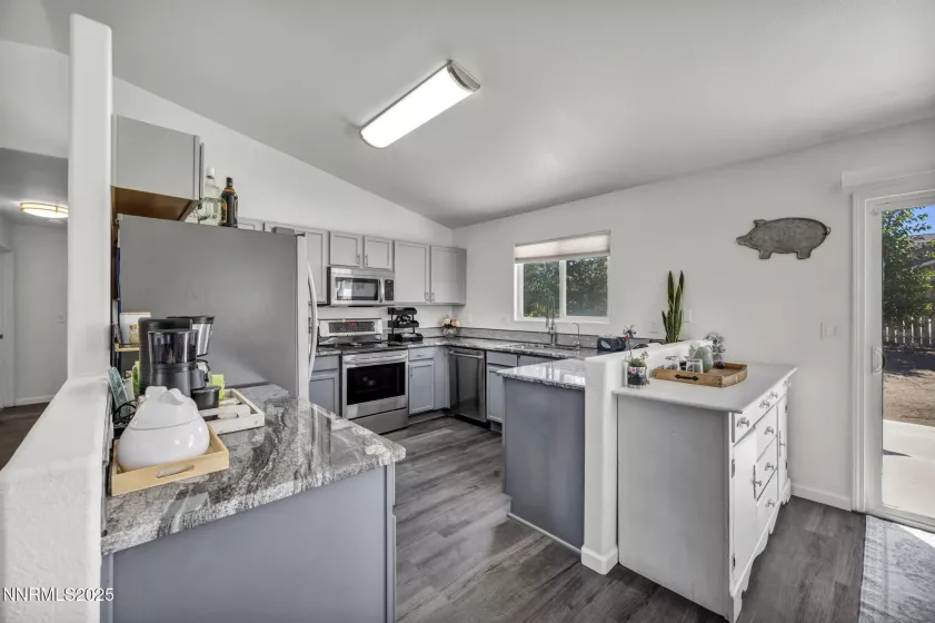 225 Poppy Hills Drive, Fernley, Nevada 89408, 3 Bedrooms Bedrooms, ,2 BathroomsBathrooms,Residential,Residential,Poppy Hills Drive,250054549