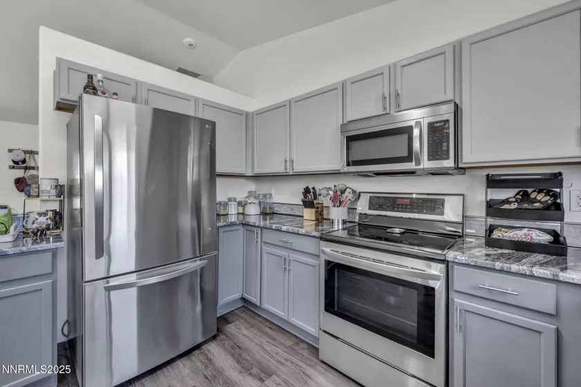 225 Poppy Hills Drive, Fernley, Nevada 89408, 3 Bedrooms Bedrooms, ,2 BathroomsBathrooms,Residential,Residential,Poppy Hills Drive,250054549