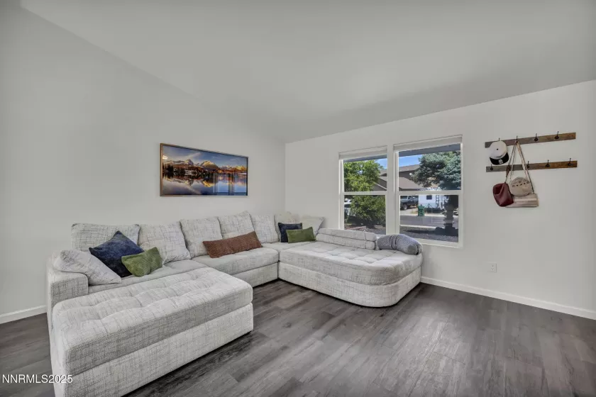 225 Poppy Hills Drive, Fernley, Nevada 89408, 3 Bedrooms Bedrooms, ,2 BathroomsBathrooms,Residential,Residential,Poppy Hills Drive,250054549
