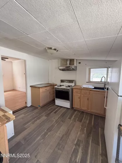 960 Franklin, Lovelock, Nevada 89419, 2 Bedrooms Bedrooms, ,2 BathroomsBathrooms,Residential,Residential,Franklin,250054554