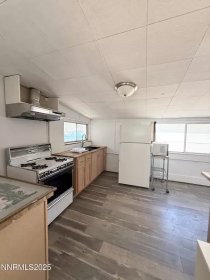 960 Franklin, Lovelock, Nevada 89419, 2 Bedrooms Bedrooms, ,2 BathroomsBathrooms,Residential,Residential,Franklin,250054554